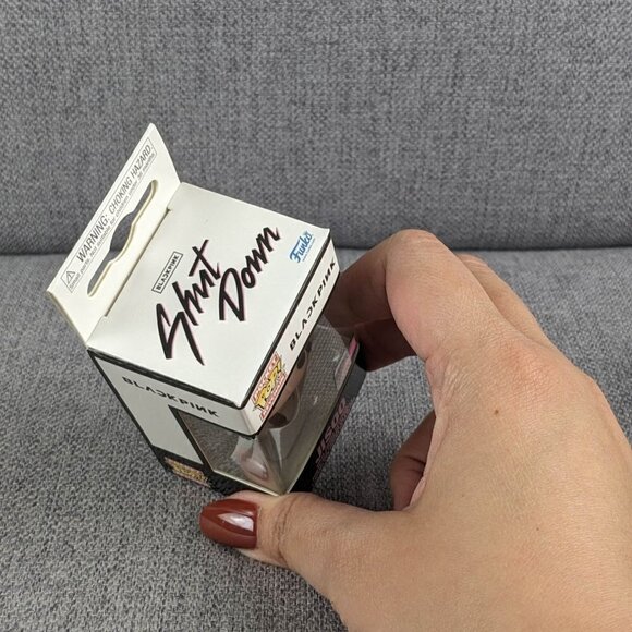 Blackpink Shut Down Jisoo Funko Pocket Pop! Key Chain - Picture 5 of 7